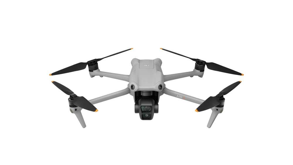 DJI Air 3 Fly More Combo et radiocommande DJI RC 2
