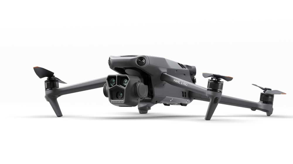 DJI Mavic 3 Pro Fly More Combo avec DJI RC Pro